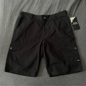 Oakley Men's Stellar Cotton Canvas Cargo Shorts. Black, Men's Size 36 NWT